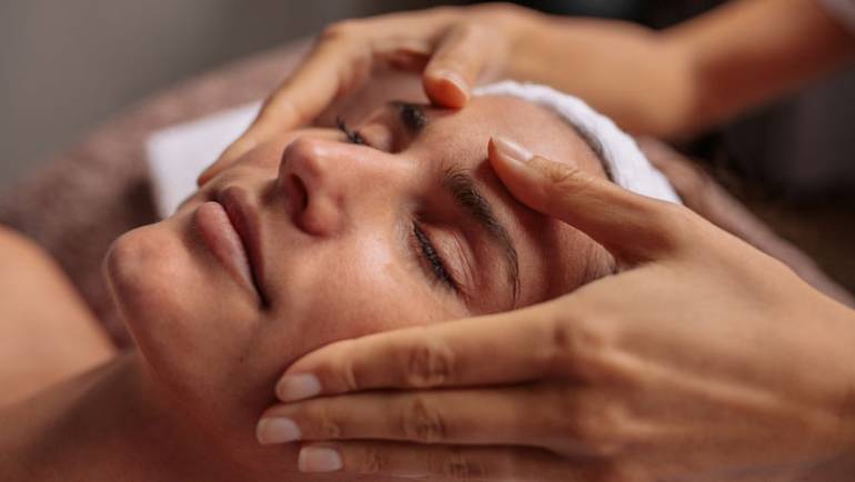 Extra Face & Scalp Massage